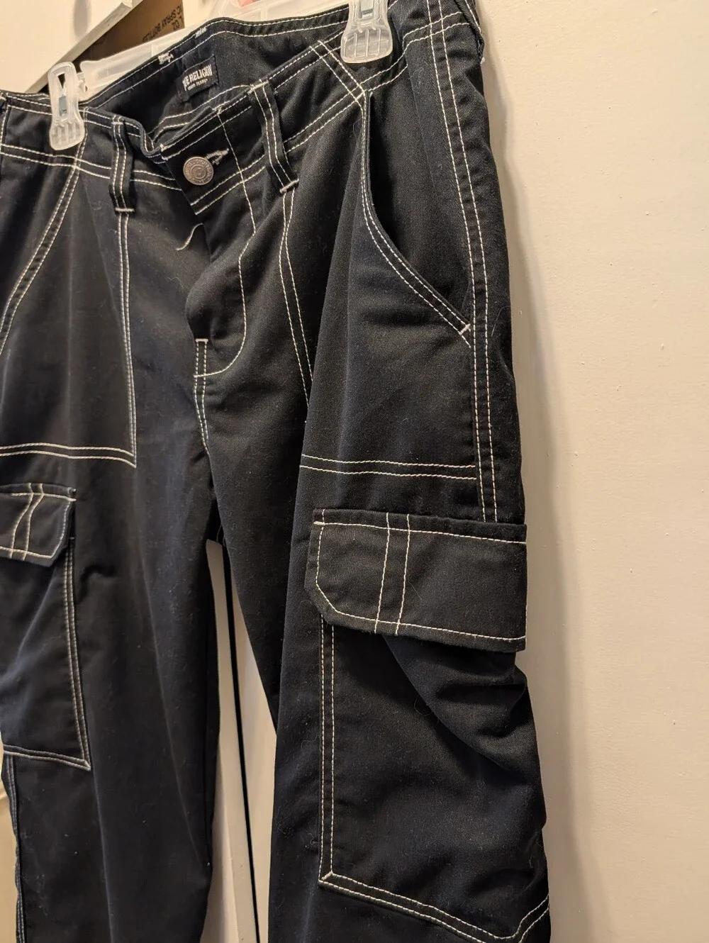True Religion Cargo Pants, Mens Size 30 X 31, Contrast Stitching